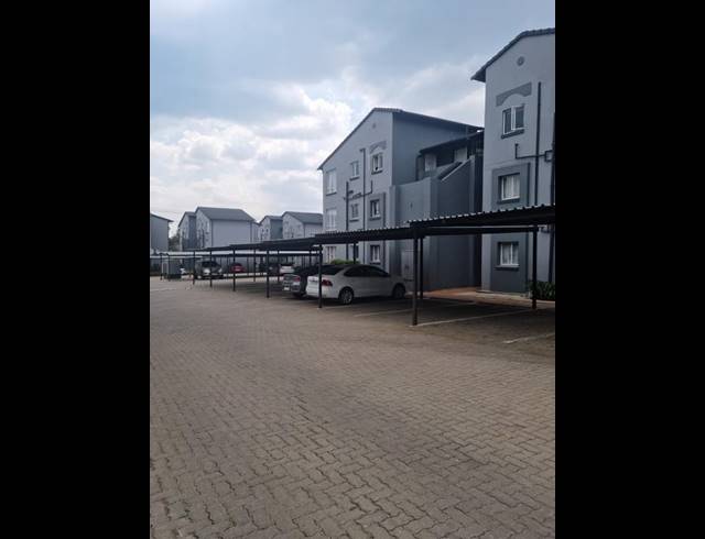 2 BEDROOM TOWNHOUSE FOR SALE IN VERWOERDPARK